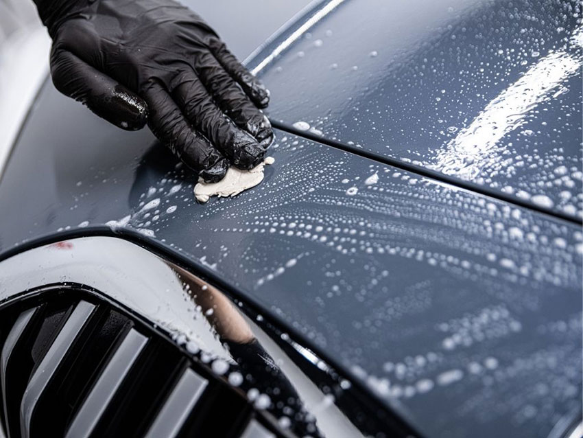 rửa xe ô tô tránh xước xoáy