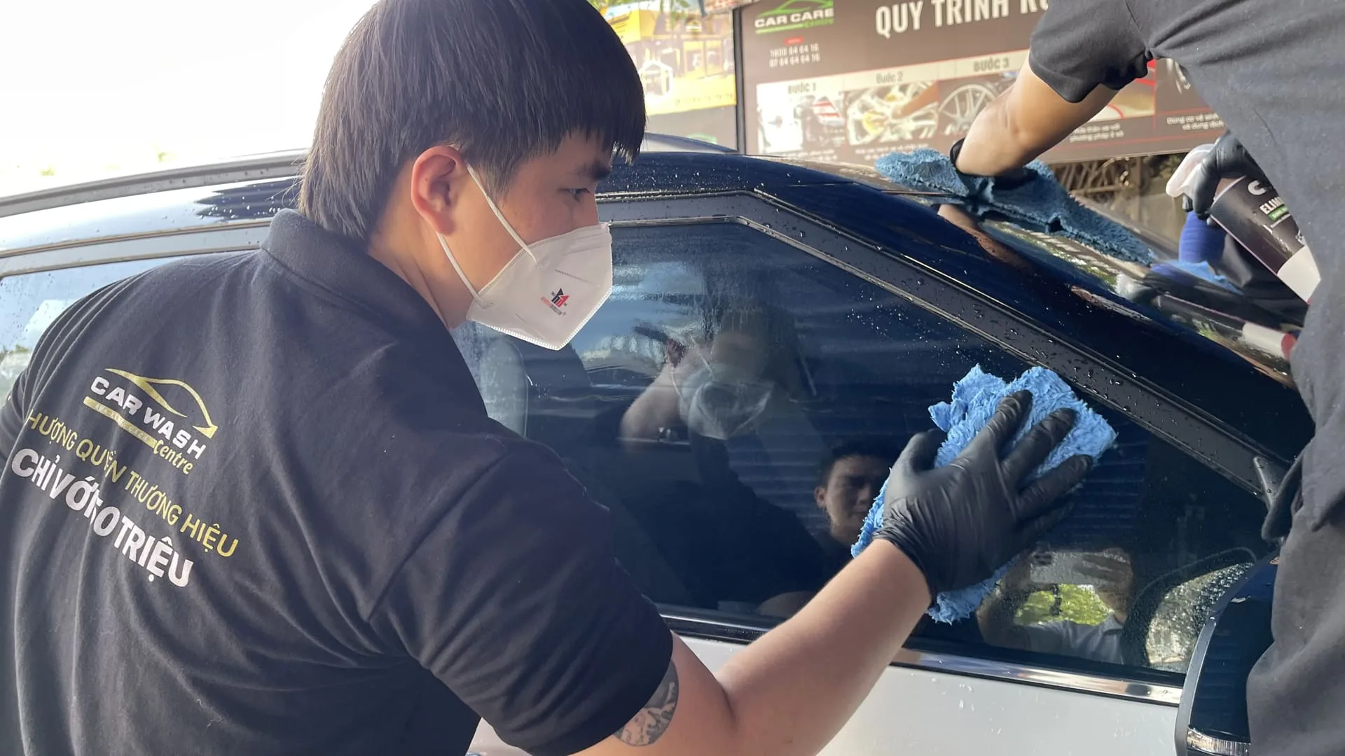Dịch Vụ Tẩy Ố Kính Ô Tô