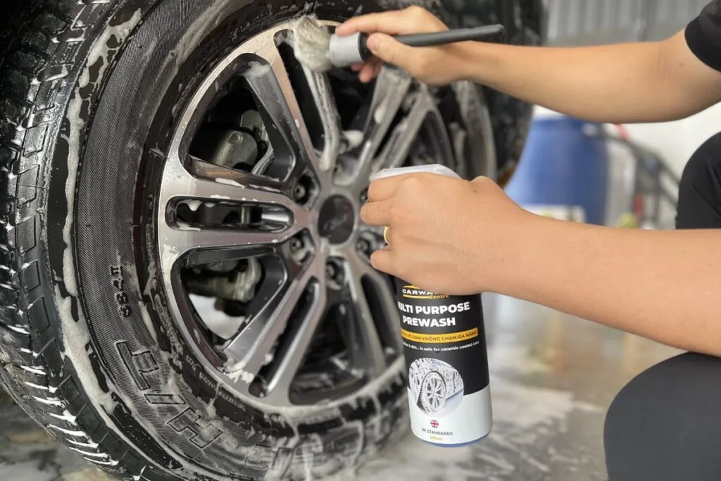 Dung dịch rửa xe không chạm có thể rửa được cho mâm bánh xe