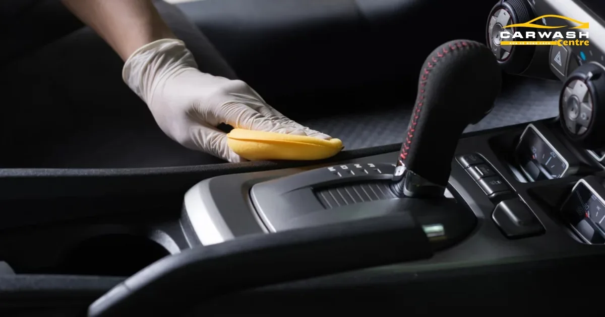 Dịch vụ chăm sóc bảo dưỡng xe tại nhà - vệ sinh nội thất