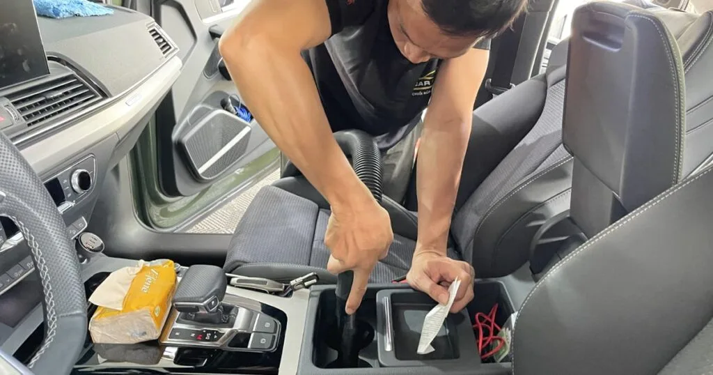 Dịch vụ chăm sóc nội thất ô tô tại nhà của Car Wash Centre - CWC On Demand