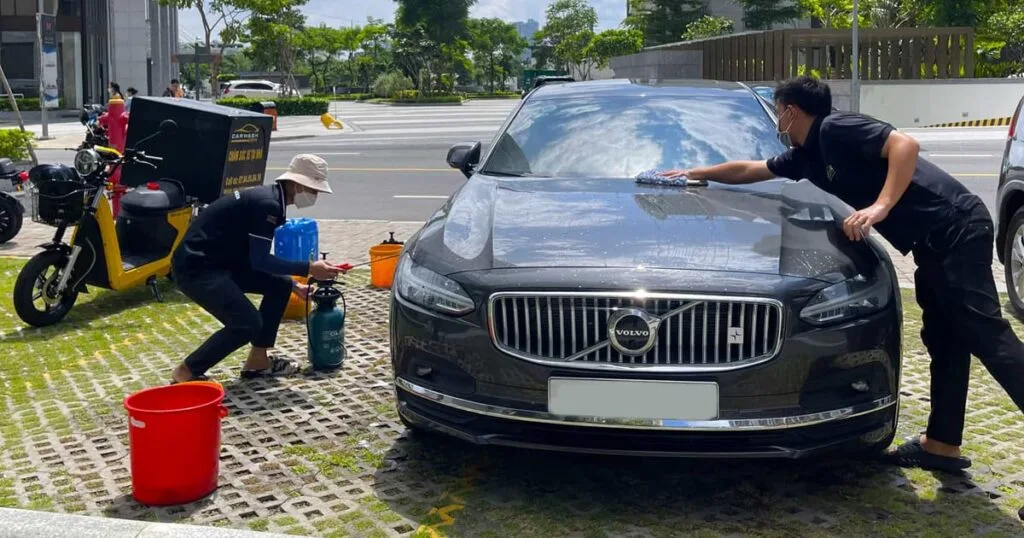 Dịch vụ chăm sóc xe tại nhà của Car Wash Centre tại Quận 7, TPHCM