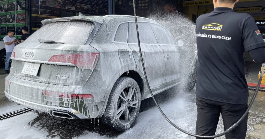 Rửa xe đúng cách tại Car Wash Centre